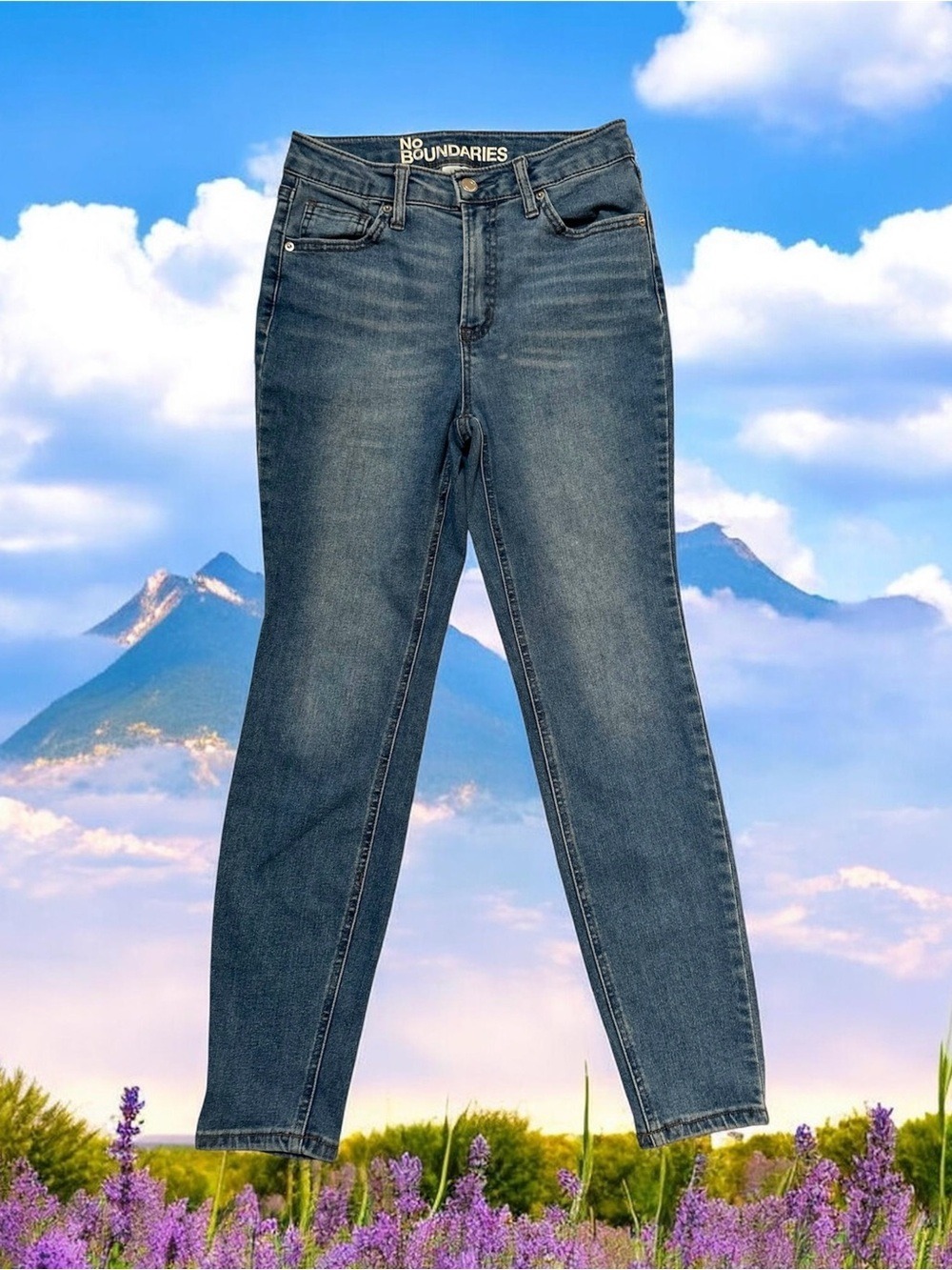 No Boundaries Ankle Jeans Womens 6 Blue Tapered Leg Comfortable